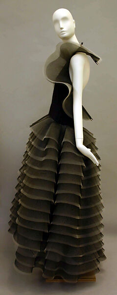Evening dress, Pierre Cardin (French (born Italy), San Biagio di Callalta 1922–2020 Neuilly), horsehair, synthetic, French