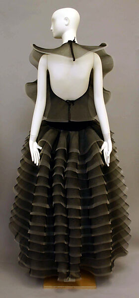 Evening dress, Pierre Cardin (French (born Italy), San Biagio di Callalta 1922–2020 Neuilly), horsehair, synthetic, French