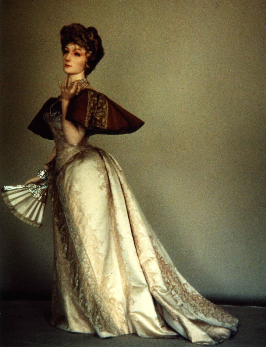 Evening dress, House of Worth (French, 1858–1956), silk, French