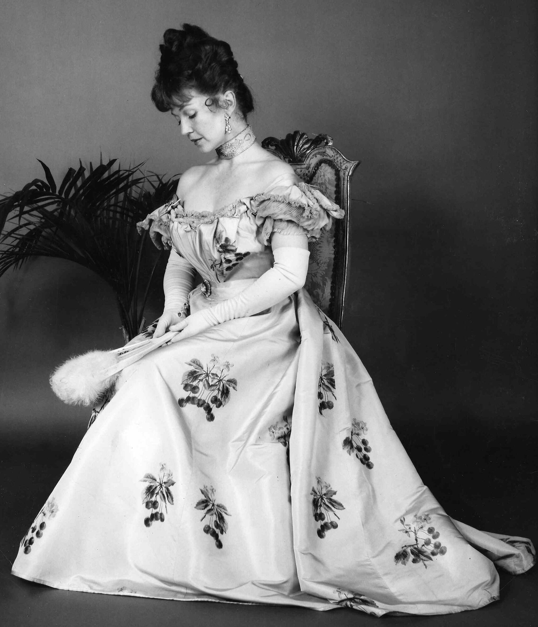 Evening dress, House of Worth (French, 1858–1956), silk, rhinestones, French