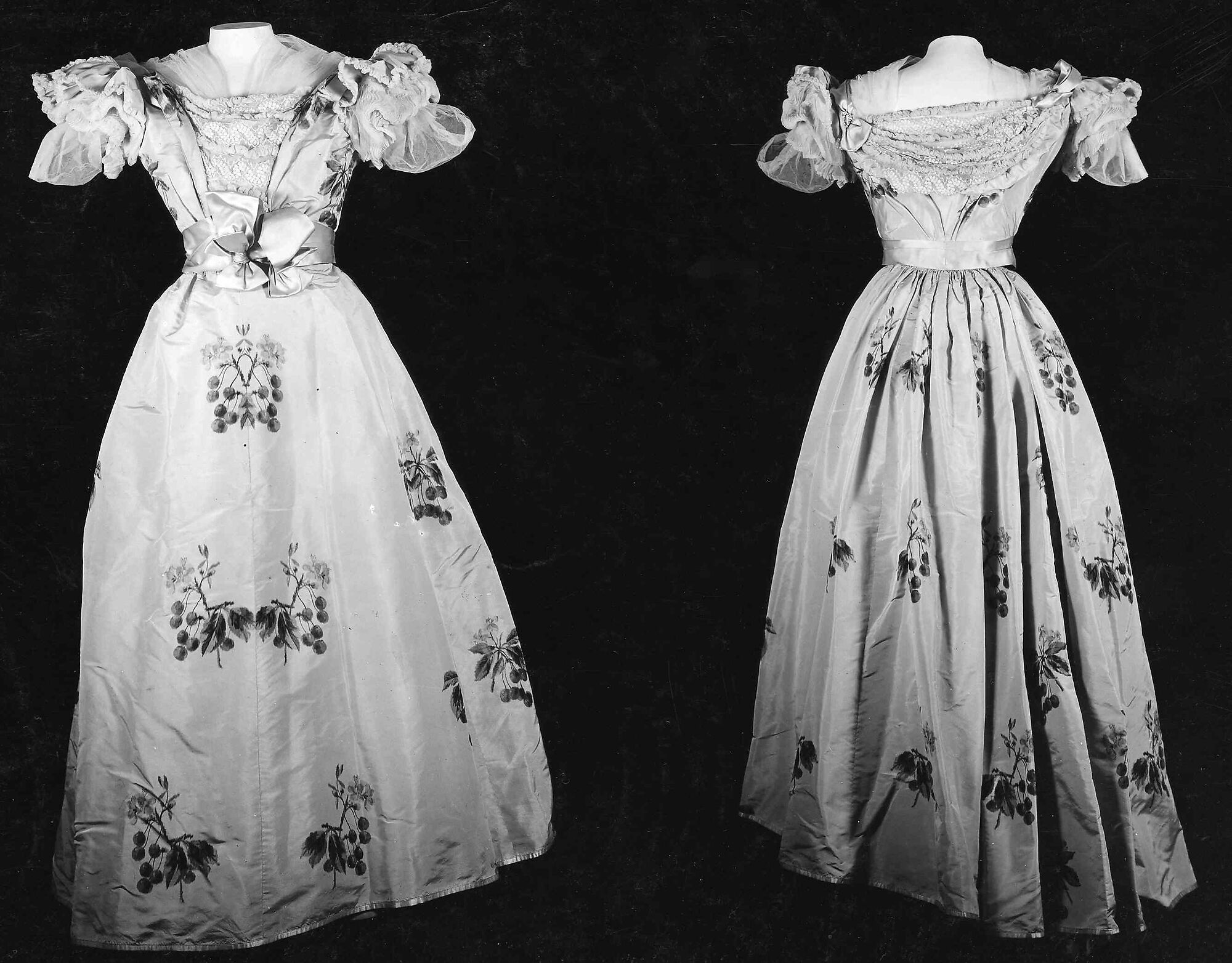 Evening dress, House of Worth (French, 1858–1956), silk, rhinestones, French