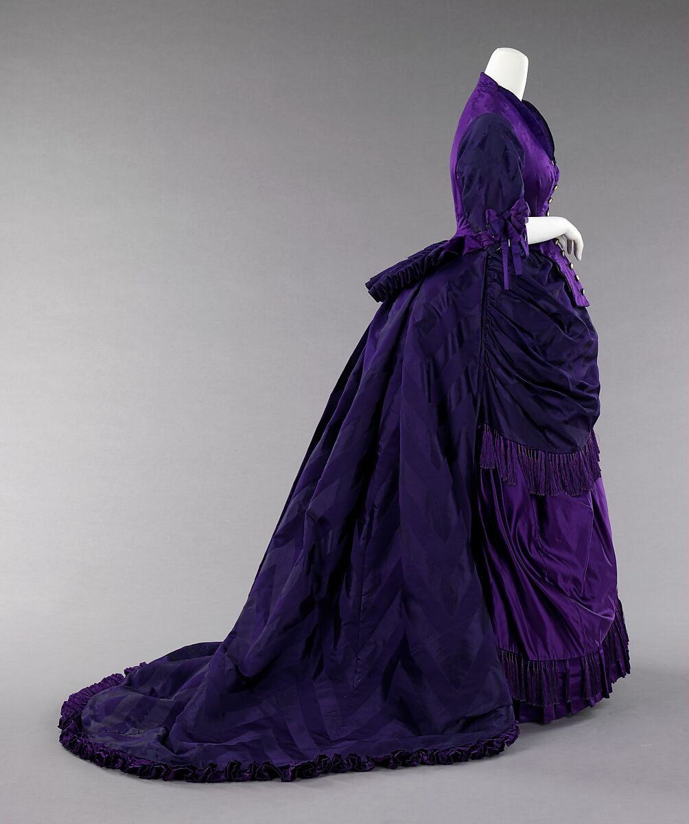 Afternoon dress, House of Worth (French, 1858–1956), silk, mother-of-pearl, metal, French