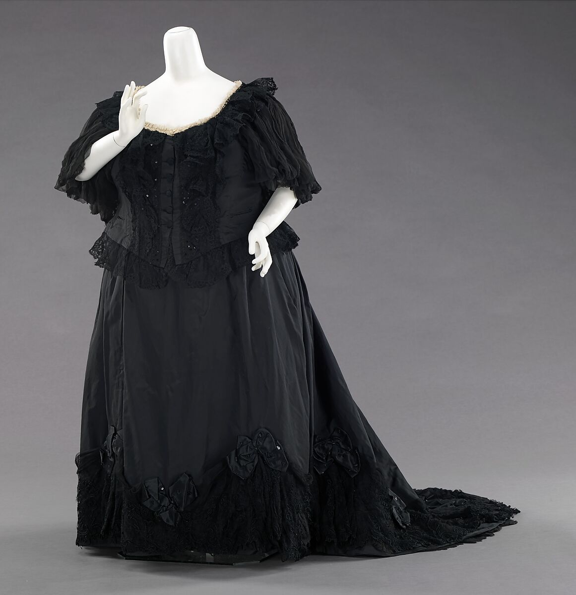 Mourning dress, silk, British 