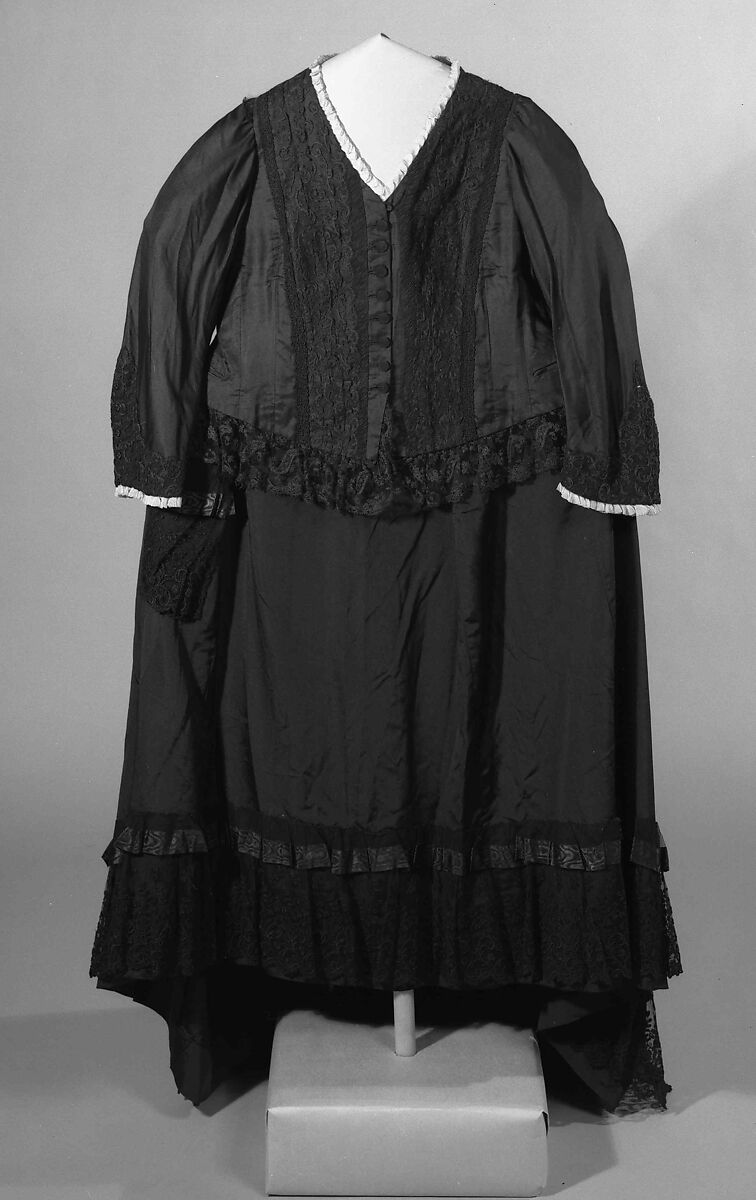 Mourning dress, silk, British