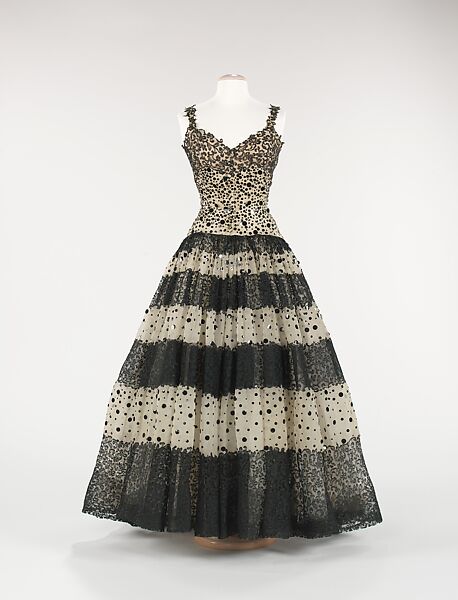 Evening dress, by Cristobal Balenciaga. Paris, France, mid-20th century  THIRD PARTY RIGHTS APPLY