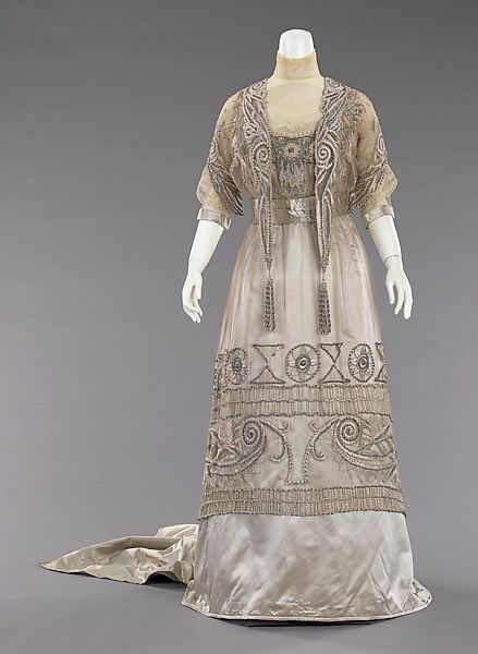 Evening dress, Attributed to Alice M. Dunstan (American, active 1892–1926), silk, pearl, American 