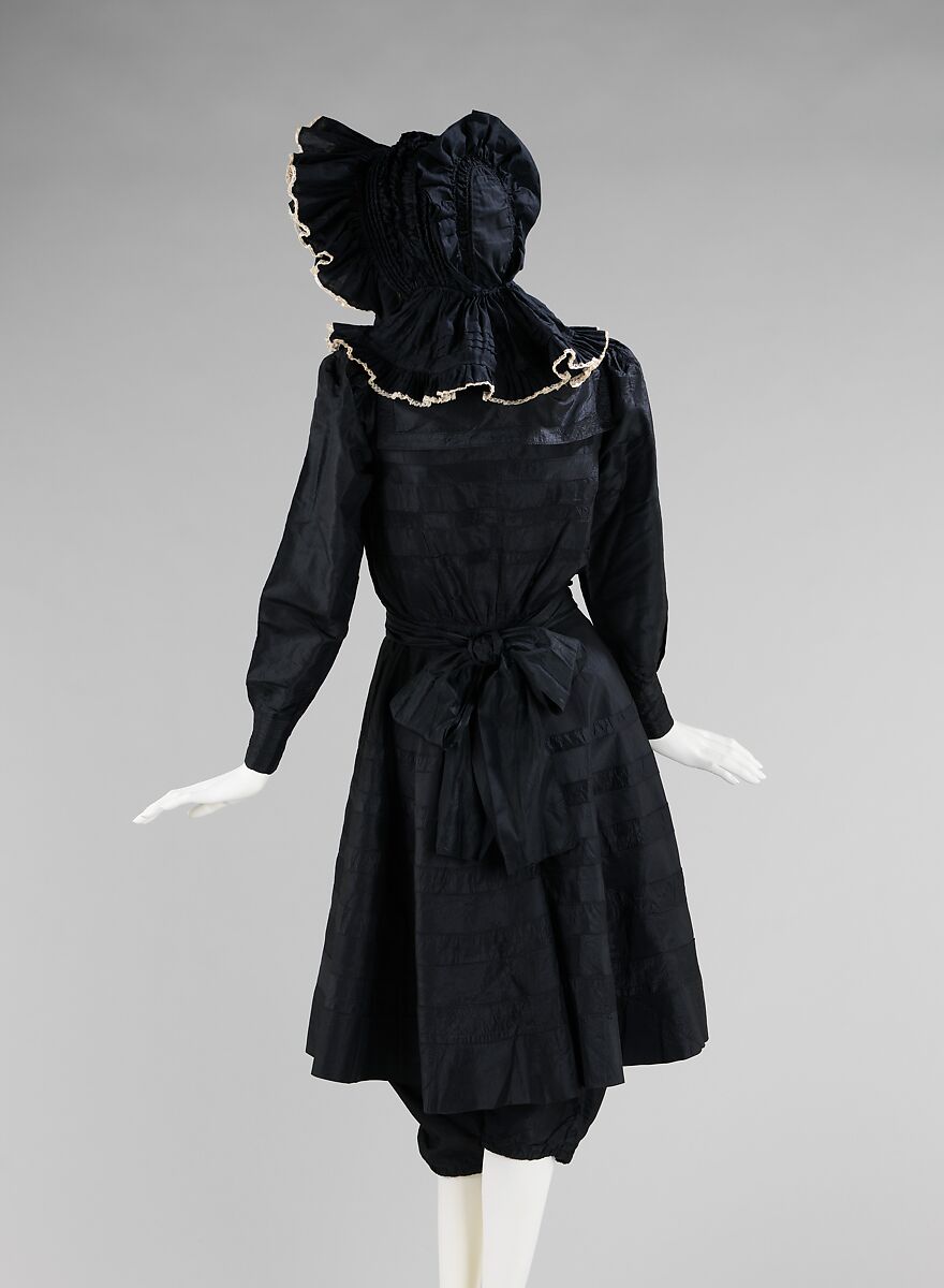 Beachwear, silk, cotton, mother-of-pearl, French