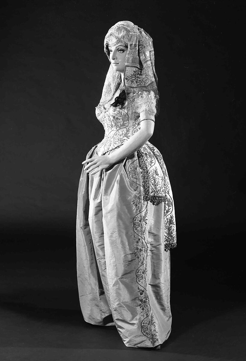 Fancy dress costume, House of Worth (French, 1858–1956), silk, metal, French