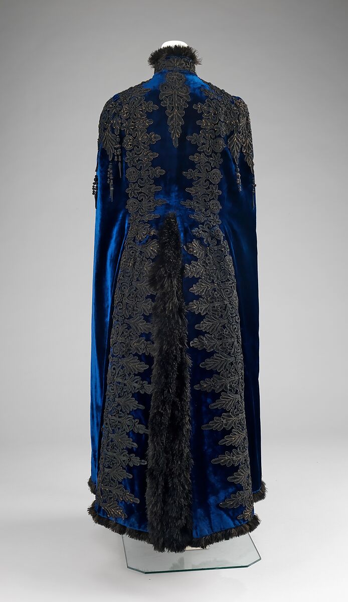 Evening cape, Maison Pingat (French), silk, feathers, French