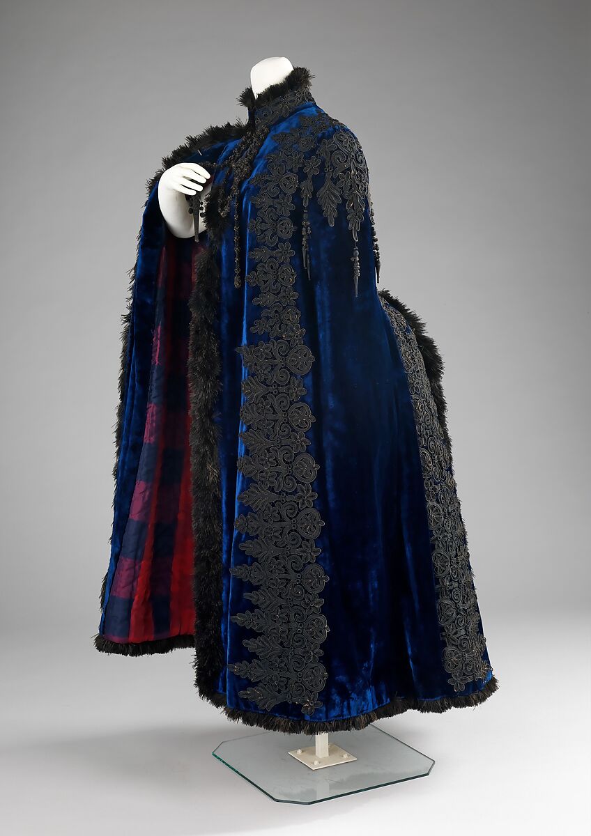 Evening cape, Maison Pingat (French), silk, feathers, French