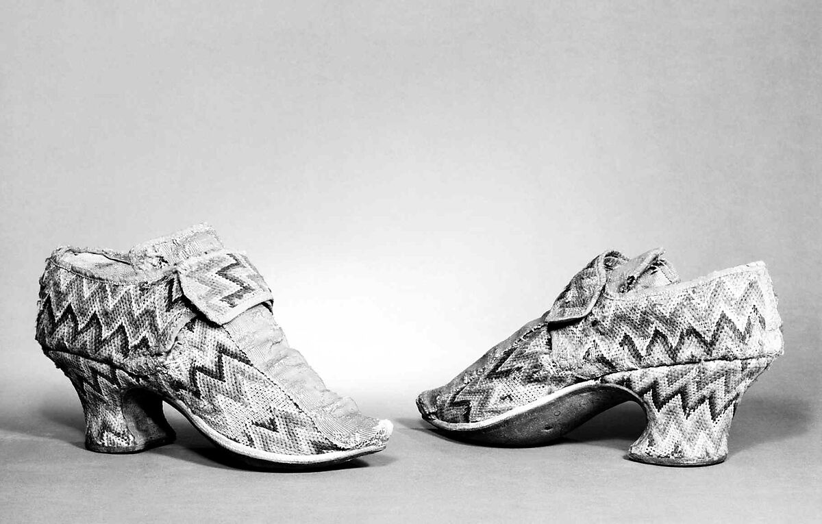 Shoes, wool, linen, metal, British