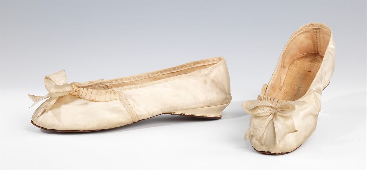 Evening slippers, silk, European 