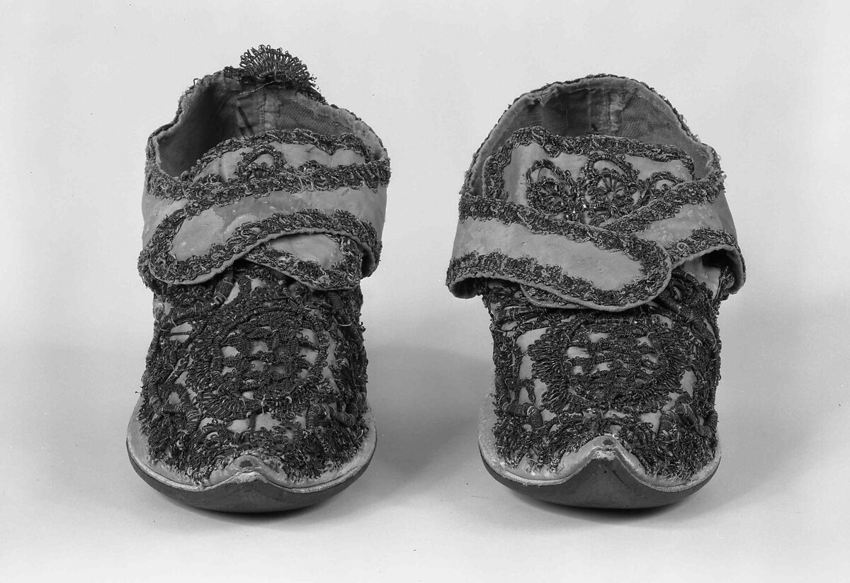Shoes, silk, metal, probably British