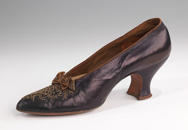 Evening pumps, H. Jantzen Shoe Co., leather, silk, beads, American