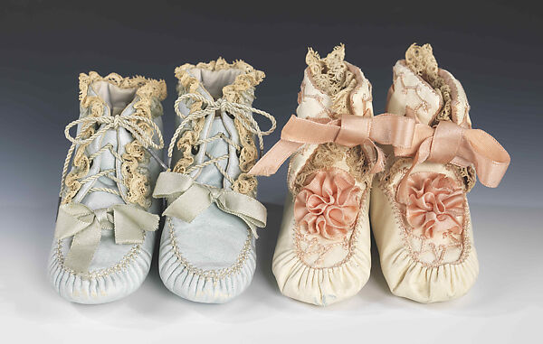 Bootees, leather, silk, linen, probably French
