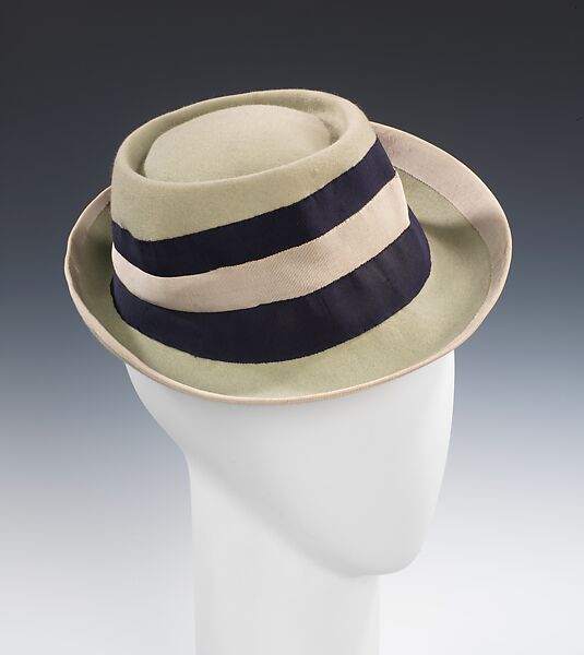 Hat, Caroline Reboux (French, active 1870–1956), wool, silk, French 