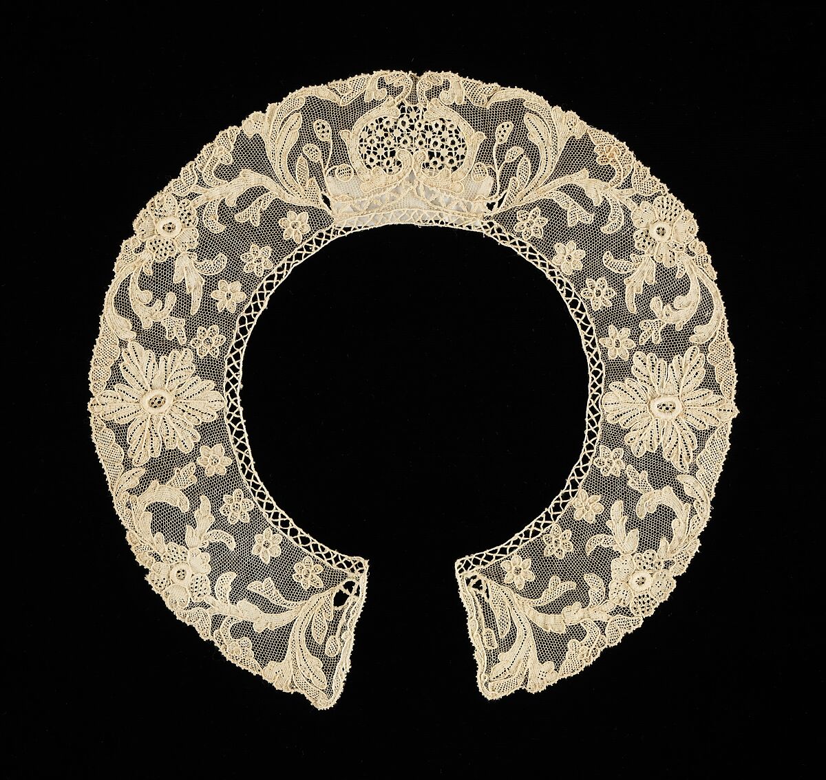 Collar, linen, Italian 