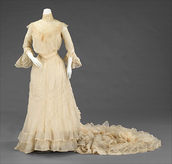 Wedding dress, Madame Herzfelder, silk, American 