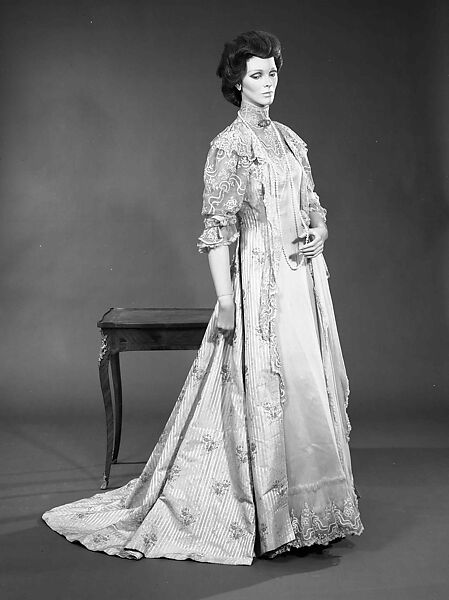 Tea gown, House of Worth (French, 1858–1956), silk, French