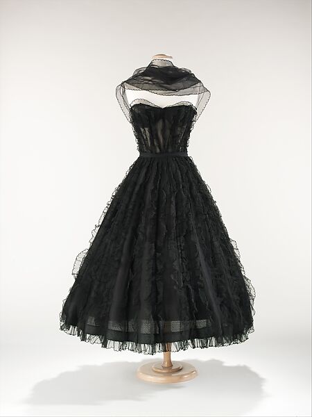 House of Chanel | Evening dress ...