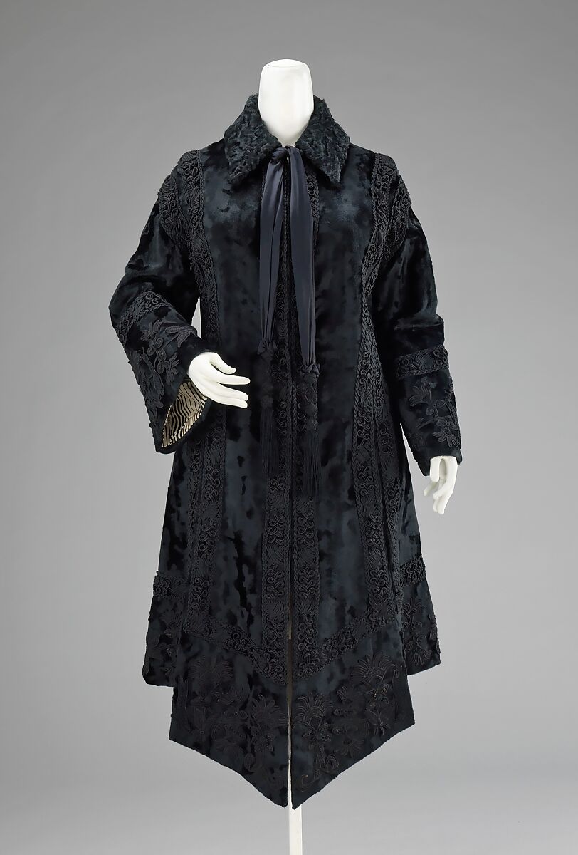 Evening coat, Henry, Darling &amp; Company (Scottish), silk, fur, Scottish 