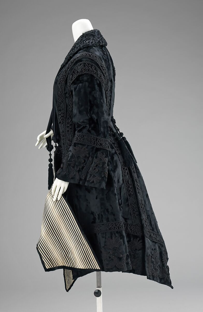 Evening coat, Henry, Darling &amp; Company (Scottish), silk, fur, Scottish