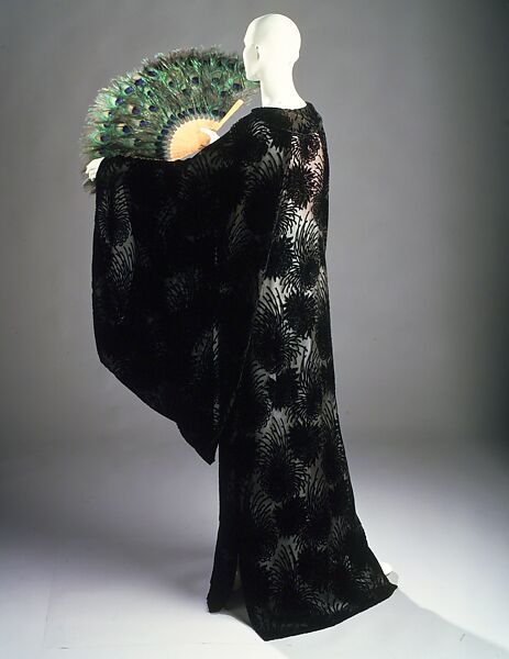 Tea gown, silk, metal, American