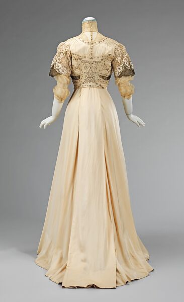 Evening dress, silk, metal, American
