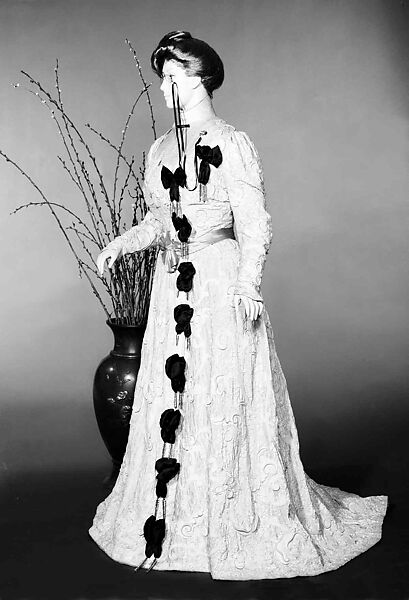 Afternoon dress, House of Worth (French, 1858–1956), silk, wool, rhinestones, French