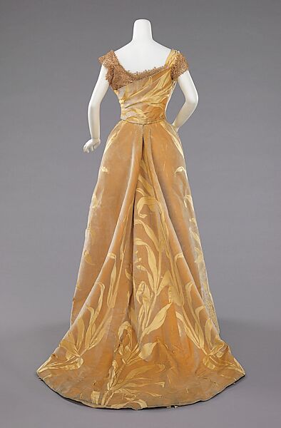 Ball gown, House of Worth (French, 1858–1956), silk, French
