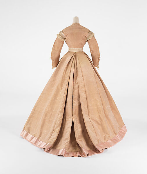 Evening dress, OLYMPE (American, active ca. 1851–1885), silk, mother-of-pearl, American
