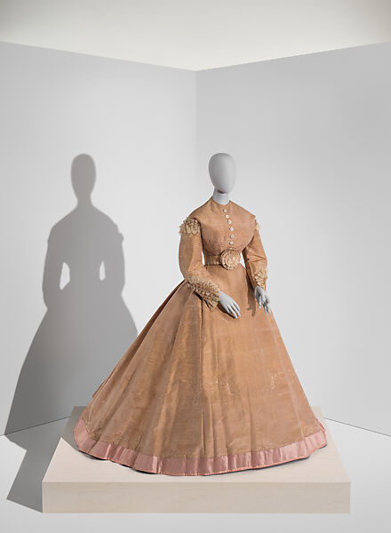 Evening dress, OLYMPE (American, active ca. 1851–1885), silk, mother-of-pearl, American