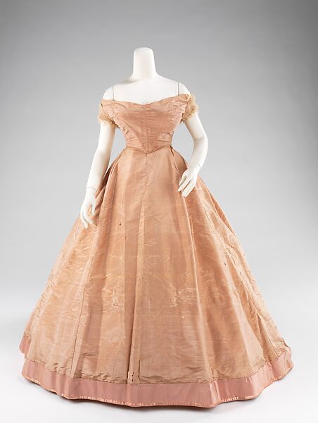 Evening dress, OLYMPE (American, active ca. 1851–1885), silk, mother-of-pearl, American