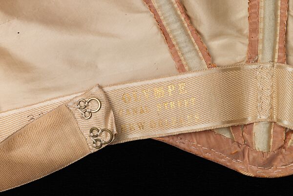 Evening dress, OLYMPE (American, active ca. 1851–1885), silk, mother-of-pearl, American