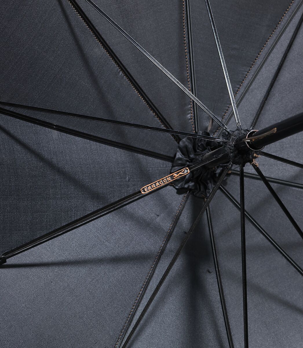 Parasol, G. Fox &amp; Company (American, Hartford, Connecticut 1847–1993), silk, wood, metal, European