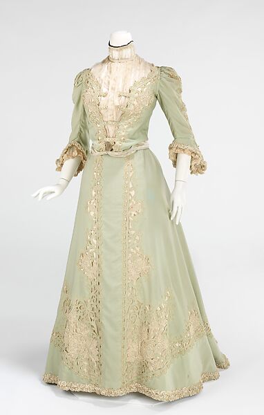 Promenade dress | American | The Metropolitan Museum of Art