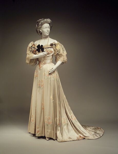 Evening dress, House of Worth (French, 1858–1956), silk, French