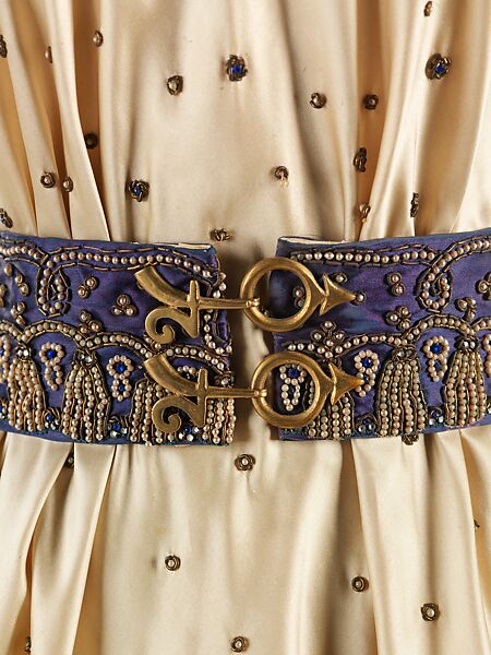 Evening dress, Elsa Schiaparelli (Italian, 1890–1973), silk, glass, rhinestones, metal, French