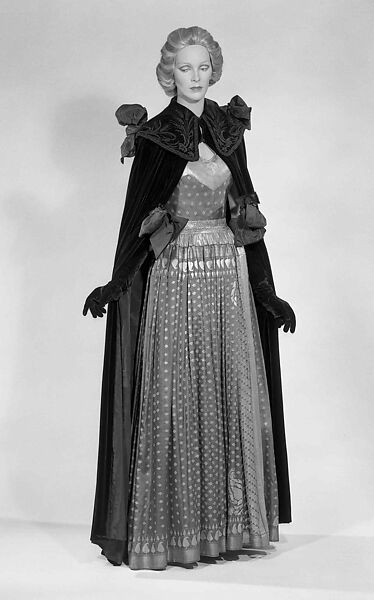 Evening cape, Elsa Schiaparelli (Italian, 1890–1973), silk, French