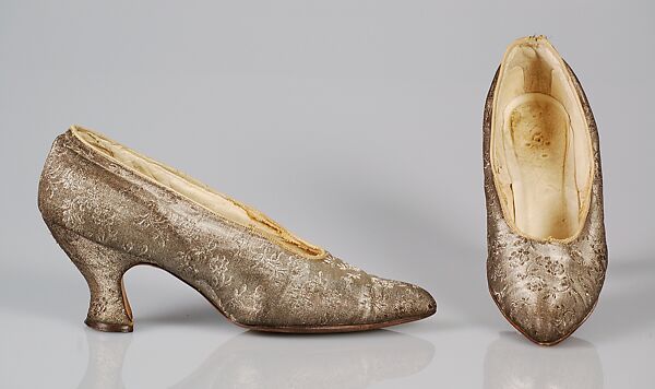 Wedding ensemble, Mademoiselle Willets, silk, metal, bugle beads, pearl, wax, American