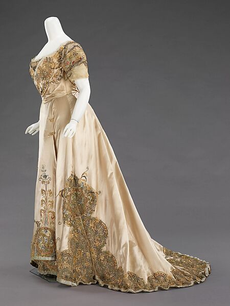 Ball gown, House of Worth (French, 1858–1956), silk, rhinestones, metal, French
