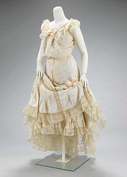 Wedding ensemble, The H. &amp; W. Company (American, active ca. 1905-1950), leather, cotton, silk, metal, linen, ivory, mother of pearl, American