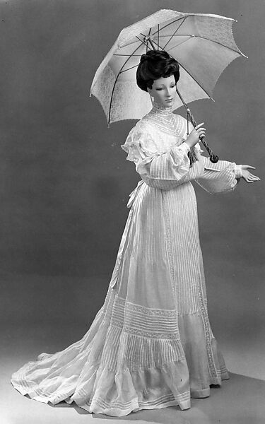 Wedding ensemble, The H. &amp; W. Company (American, active ca. 1905-1950), leather, cotton, silk, metal, linen, ivory, mother of pearl, American