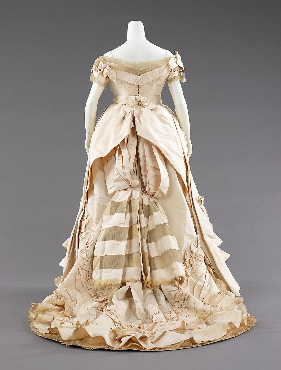 Ball gown, Attributed to House of Worth (French, 1858–1956), silk, probably French