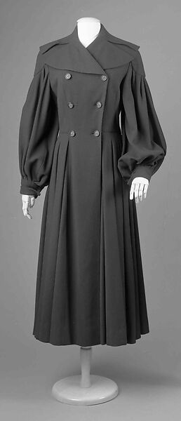 Coat, Mainbocher (French and American, founded 1930), wool, plastic (cellulose nitrate), American