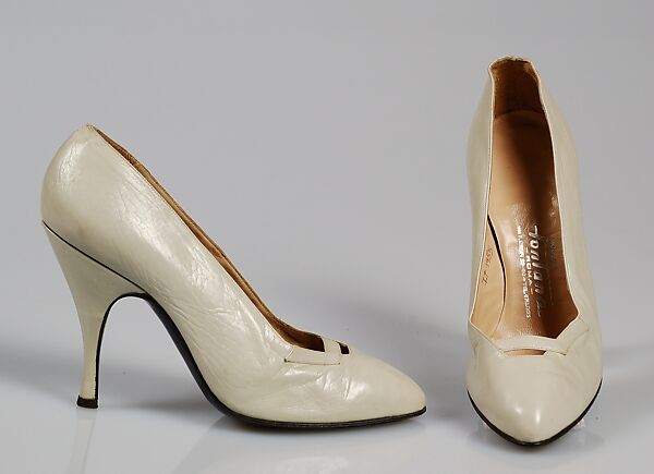 Pumps, Fontana (Italian, founded 1943), leather, Italian