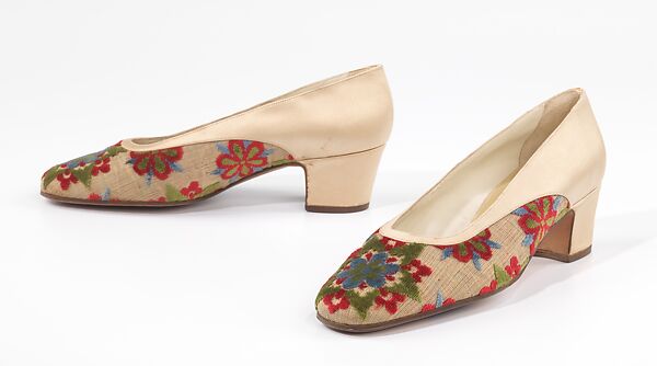 Evening pumps