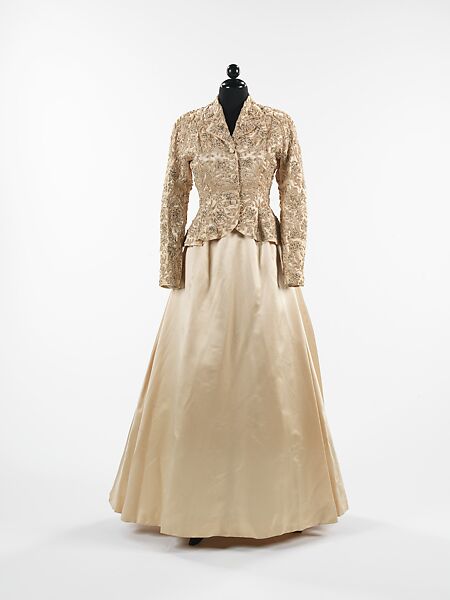 Evening dress, by Cristobal Balenciaga. Paris, France, mid-20th century  THIRD PARTY RIGHTS APPLY