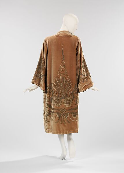 Evening coat, Attributed to Valentina (American, born Kyiv 1899–1989), silk, metal, American