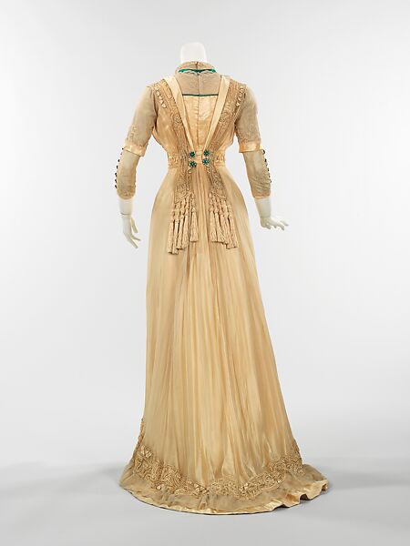 Dress, Alice M. Dunstan (American, active 1892–1926), silk, metal, American